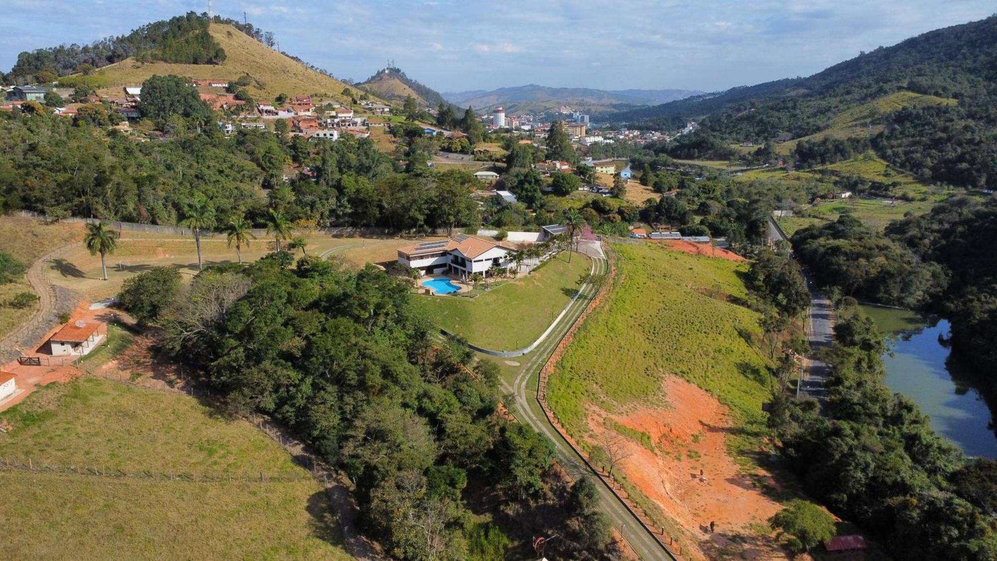 Águas de Lindóia Pousada Costa Rielli מראה חיצוני תמונה